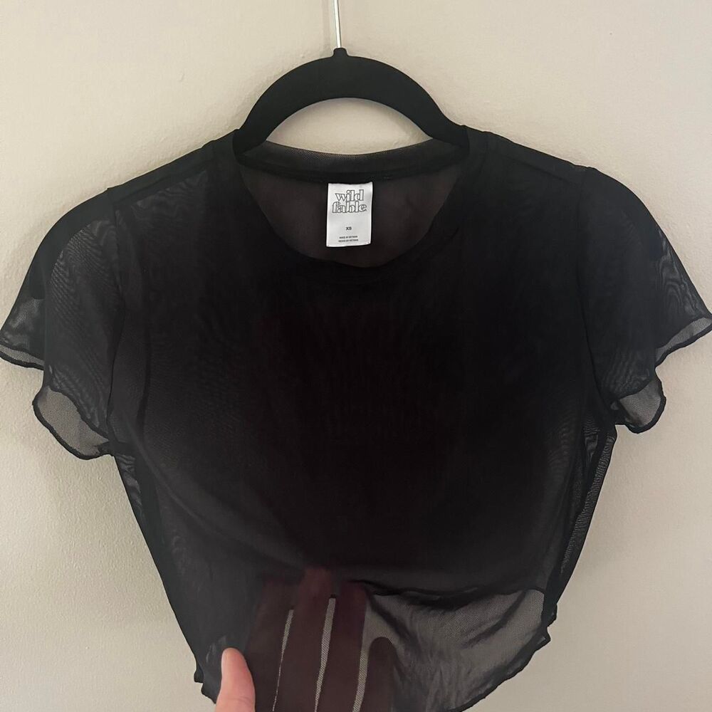 Wild-fable Women's Black Crop-top